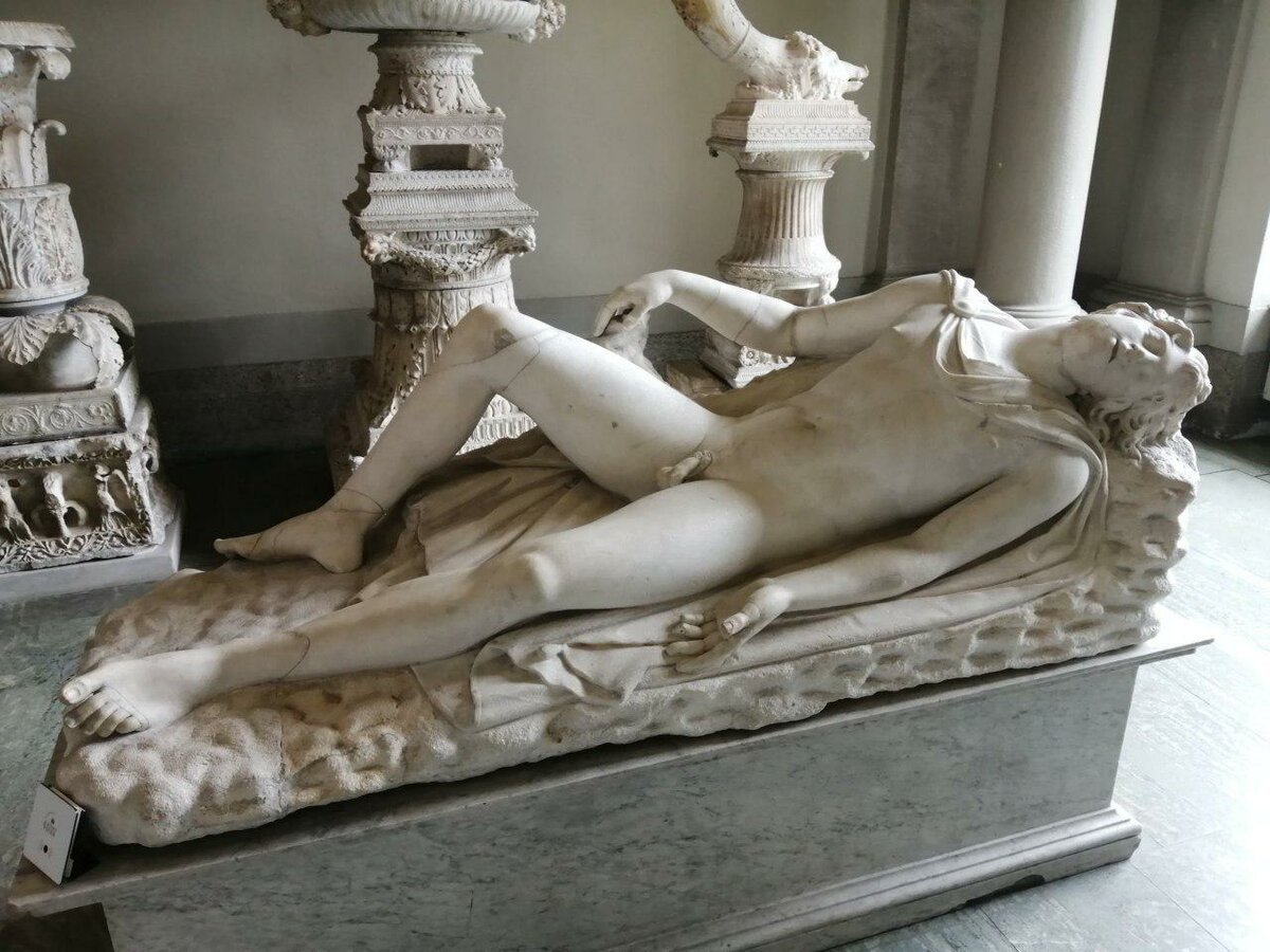 «Спящий Эндимион» (бронза, 1779),