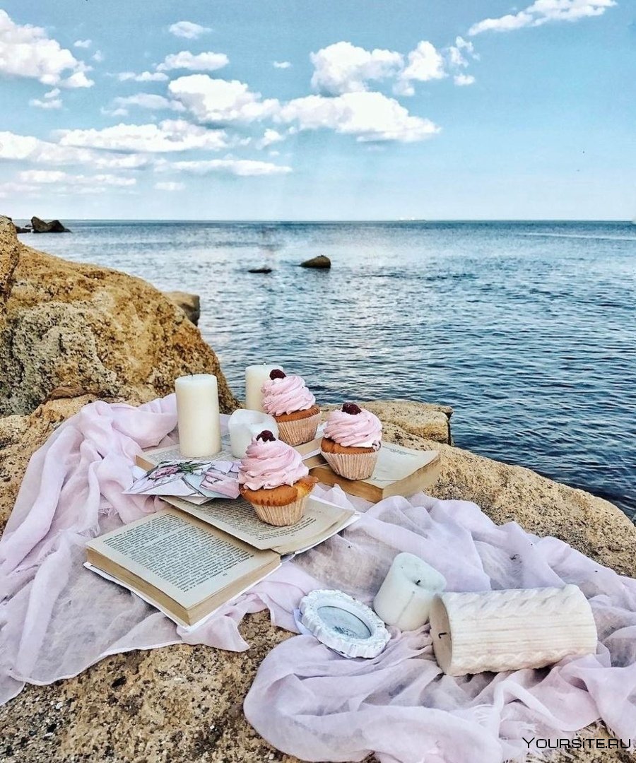 Романтический пикник на море