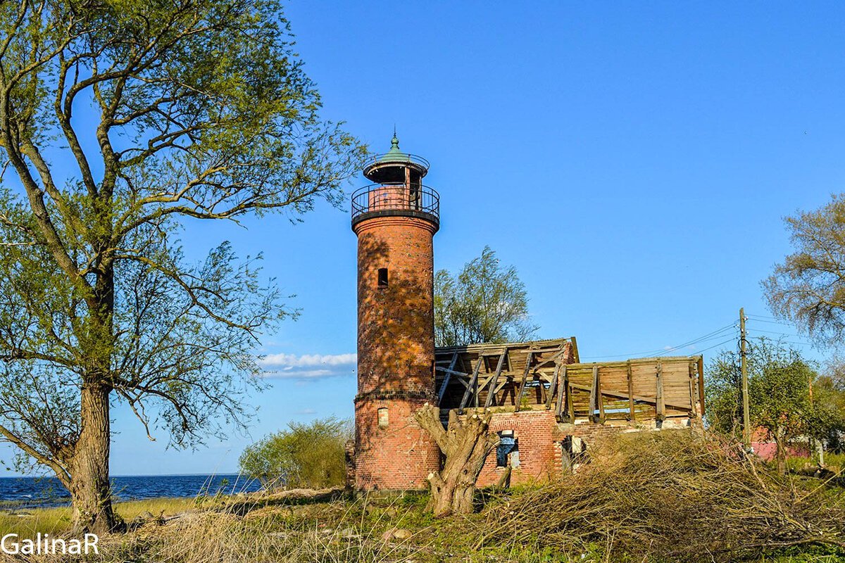 Маяк в поселке Заливино