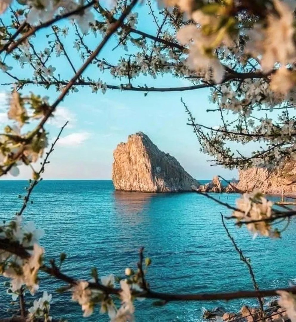 Скала дива Крым глубина моря