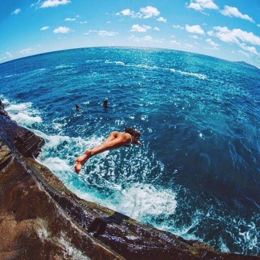 Прыжок в море