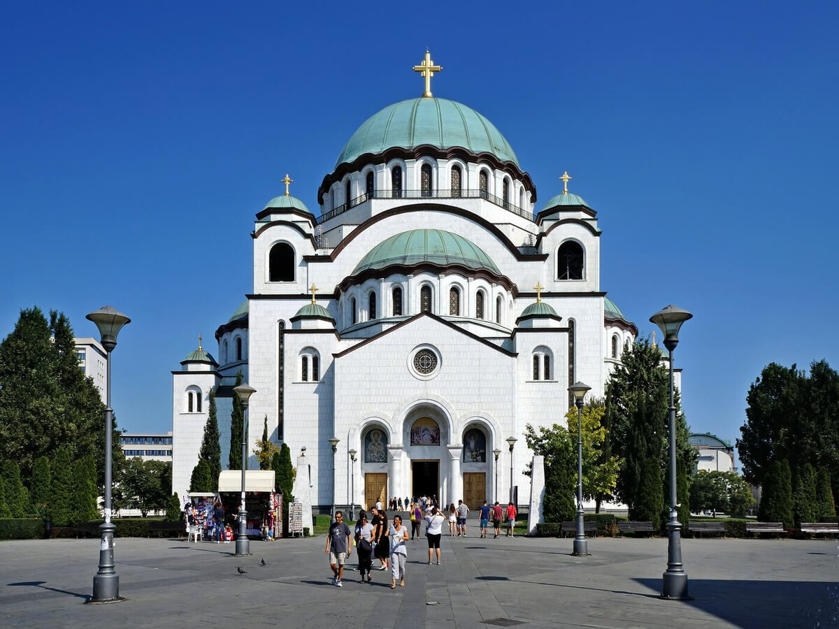 Храм св Саввы в Белграде