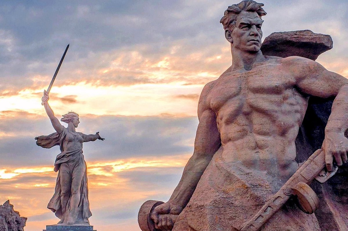 Памятник Мамаев Курган в Волгограде