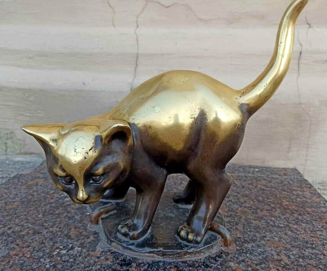 Памятник котенку Фунтику в Санкт-Петербурге