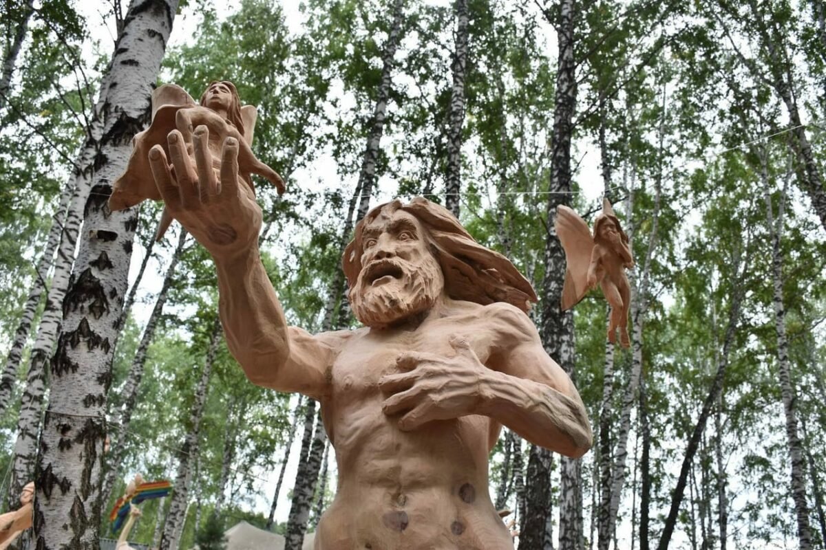 Праздник топора скульптуры
