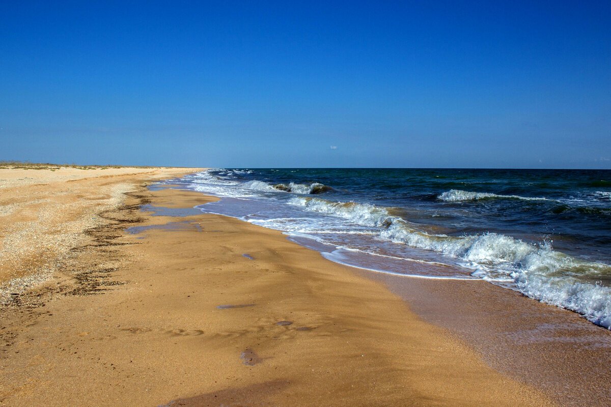 Арабатская стрелка, Азовское море, Крым