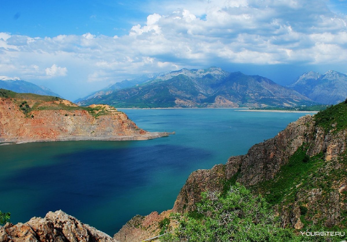 Чарвакское водохранилище Узбекистан