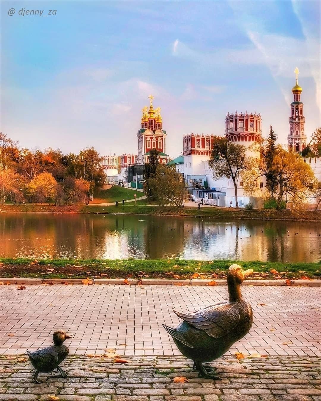Парк Новодевичьи пруды Москва