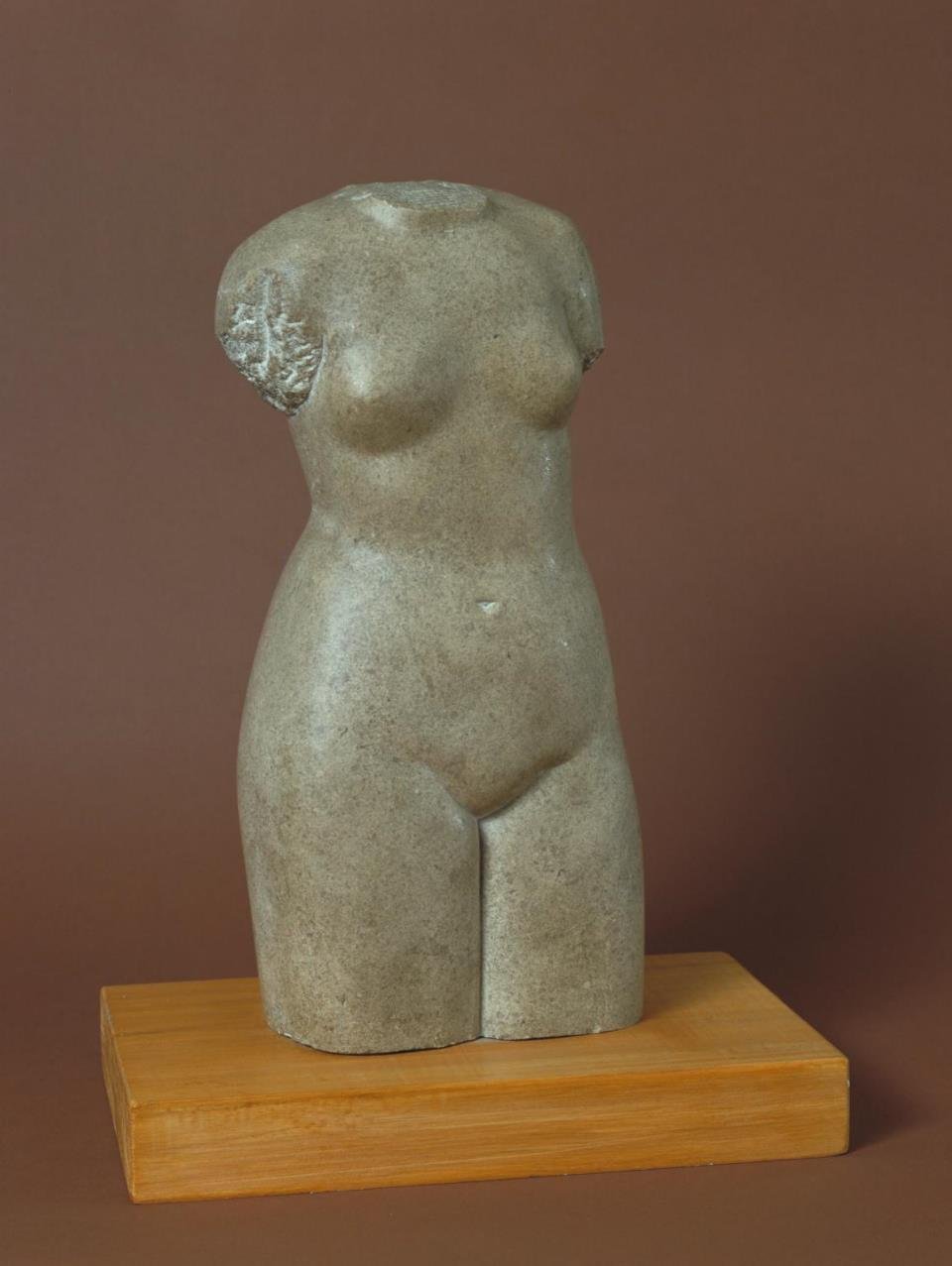 Барбара Хепуорт. Торс. 1928