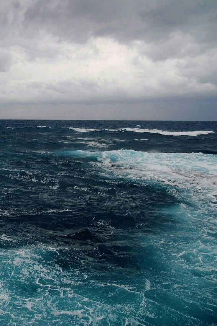 Темное море