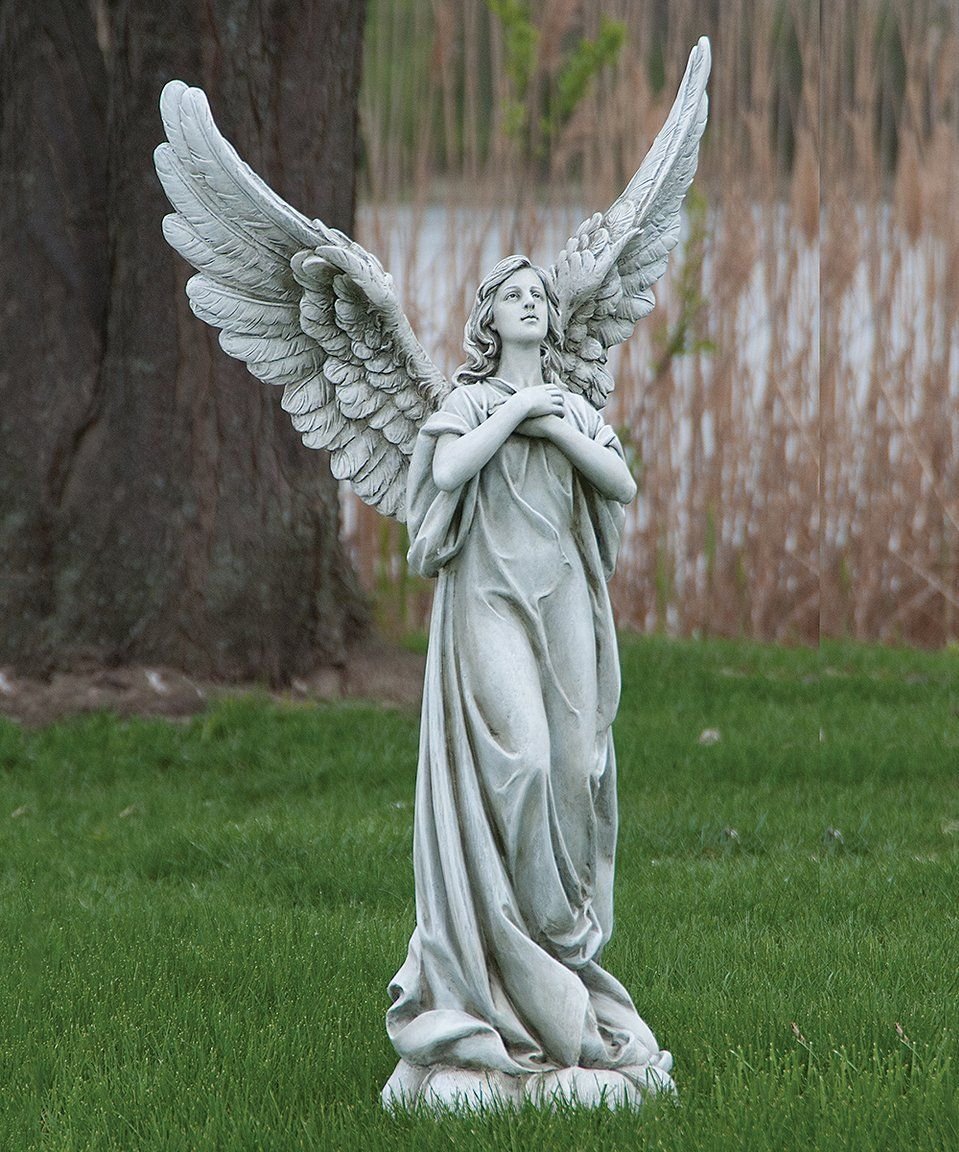 Скульптуры ангелов хранителей