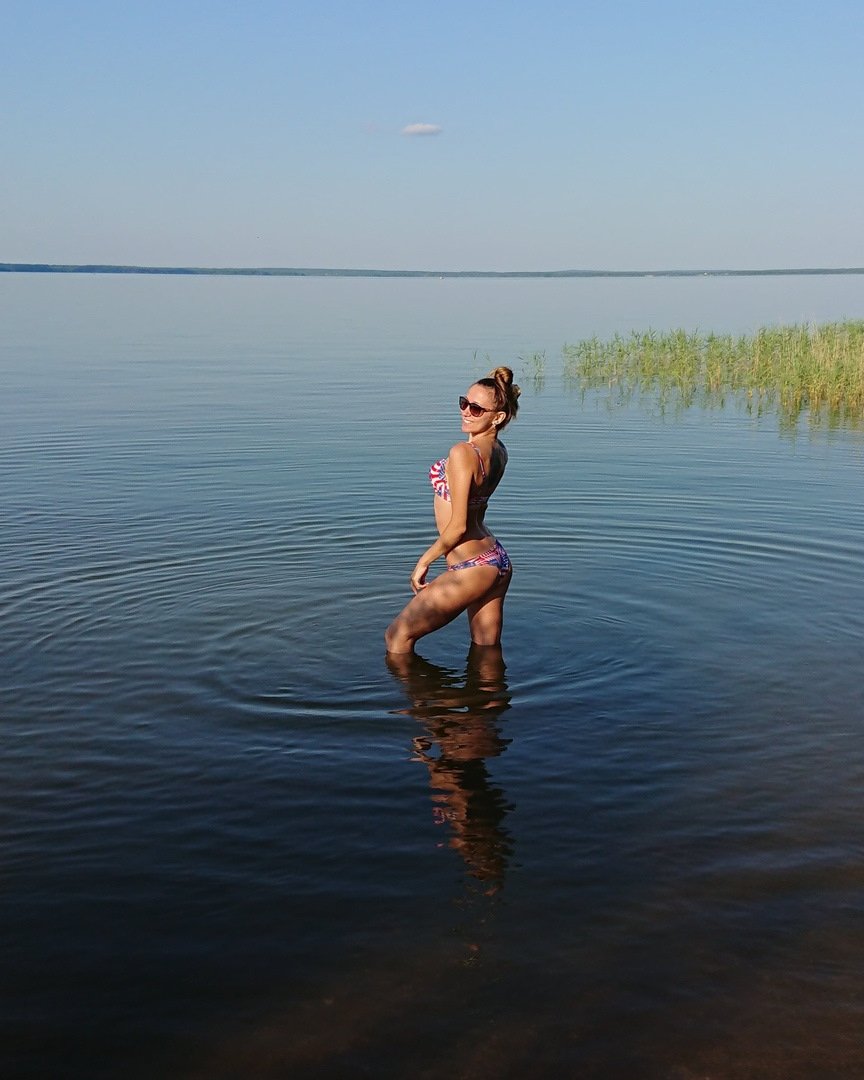 Можайское водохранилище купальщицы