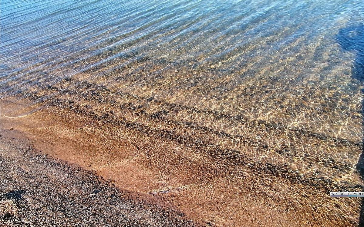 Коричневая вода на азовском море