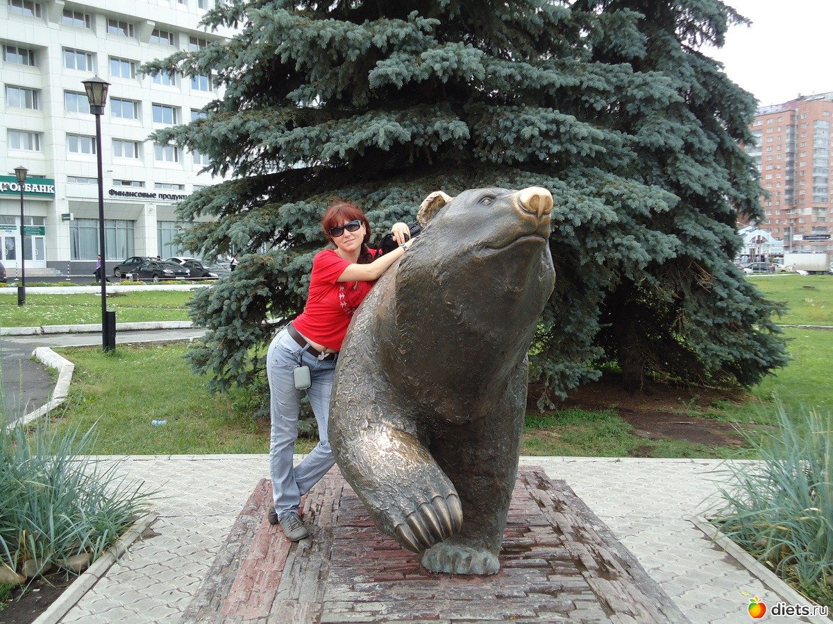 Памятник медведю в Перми