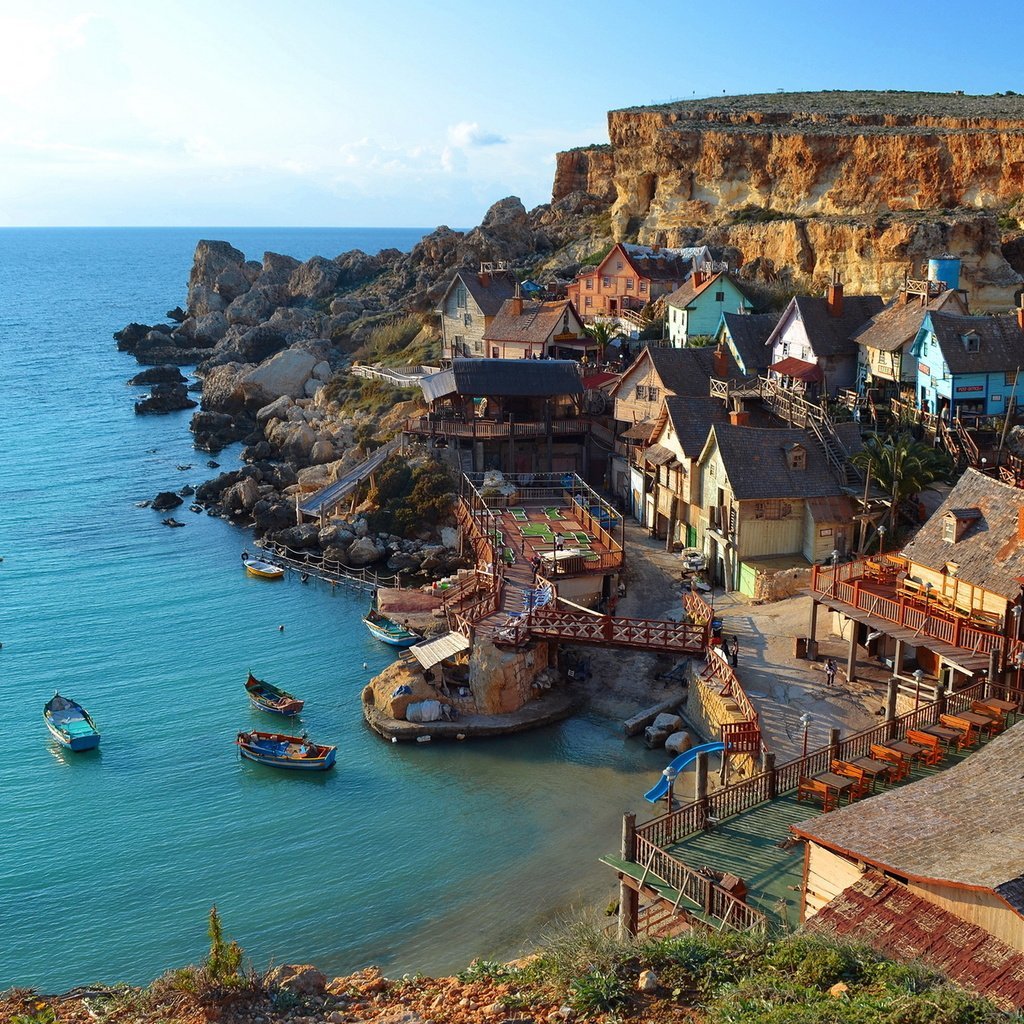 Рыбацкая деревня у моря