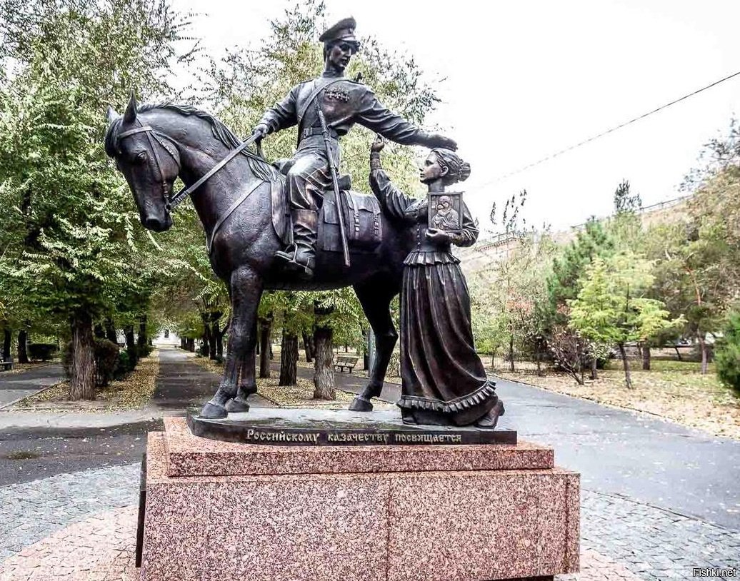 Памятник российскому казачеству «Казачья Слава» в Волгограде