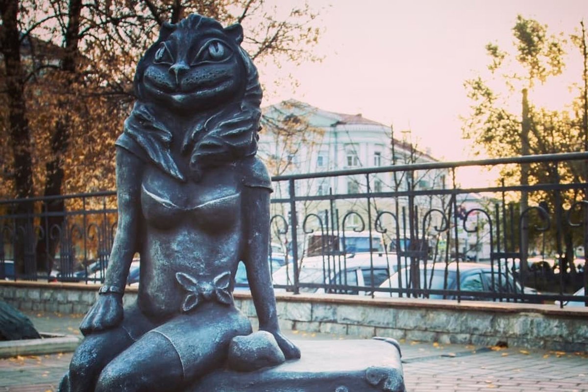 Памятник кошке в Кургане