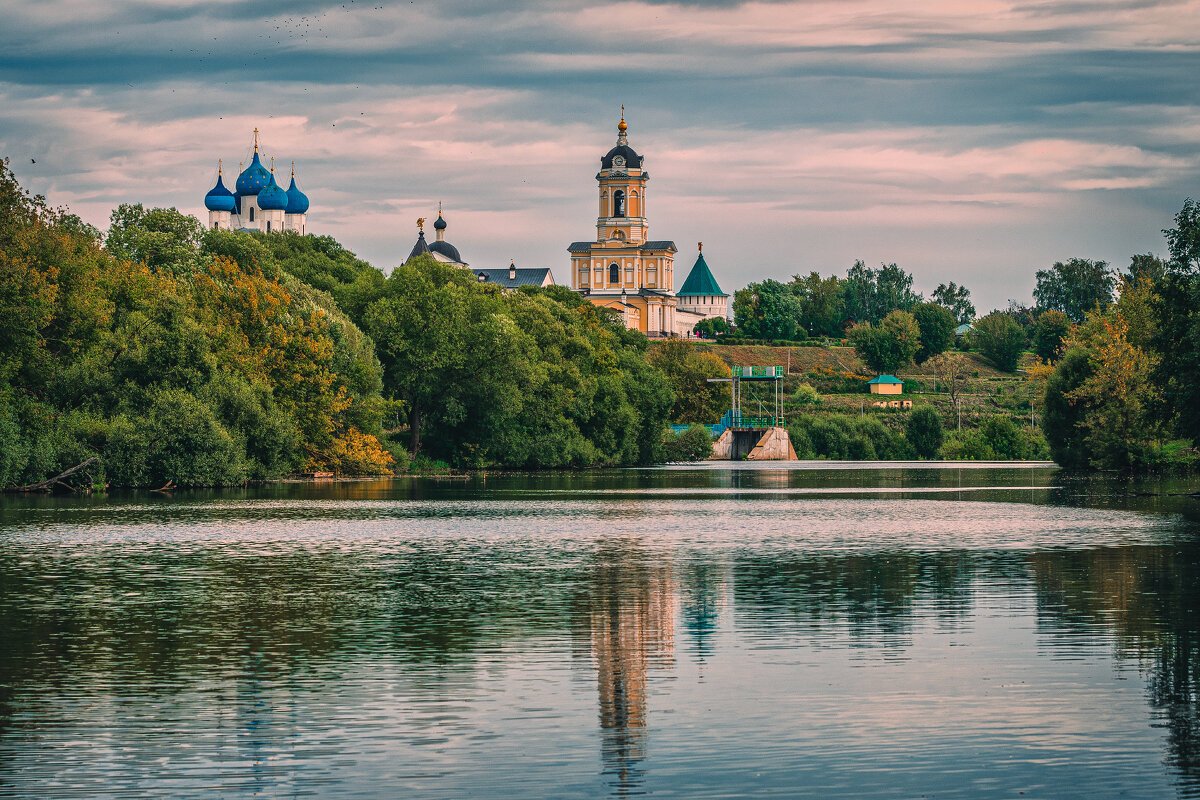 Мужской монастырь в Серпухове