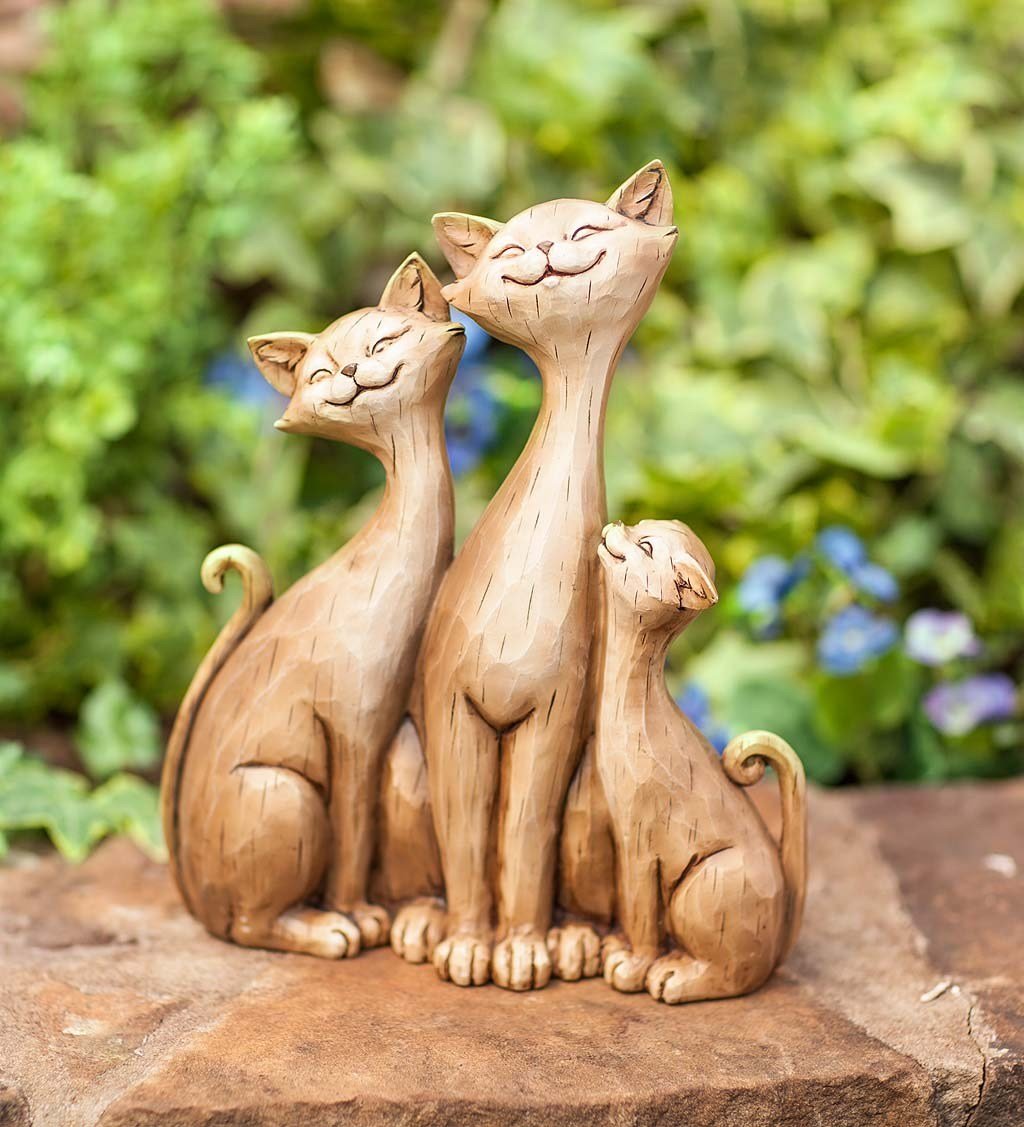 Кошка из дерева