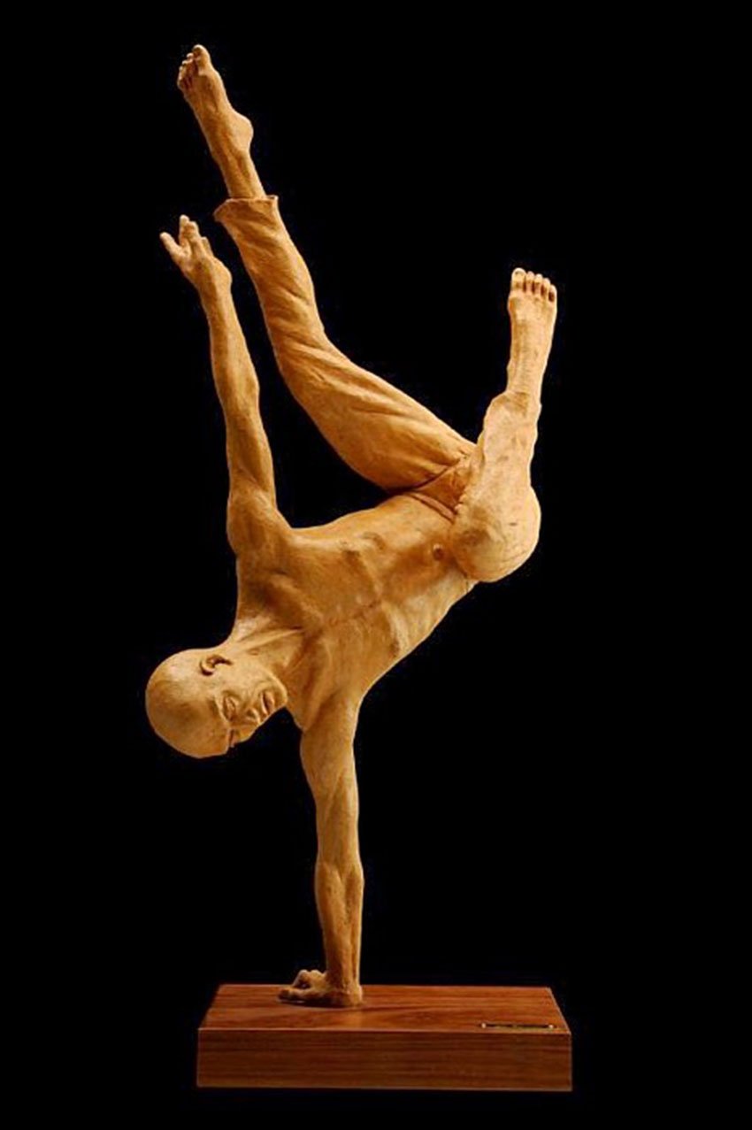 Скульптор Damiano Taurino