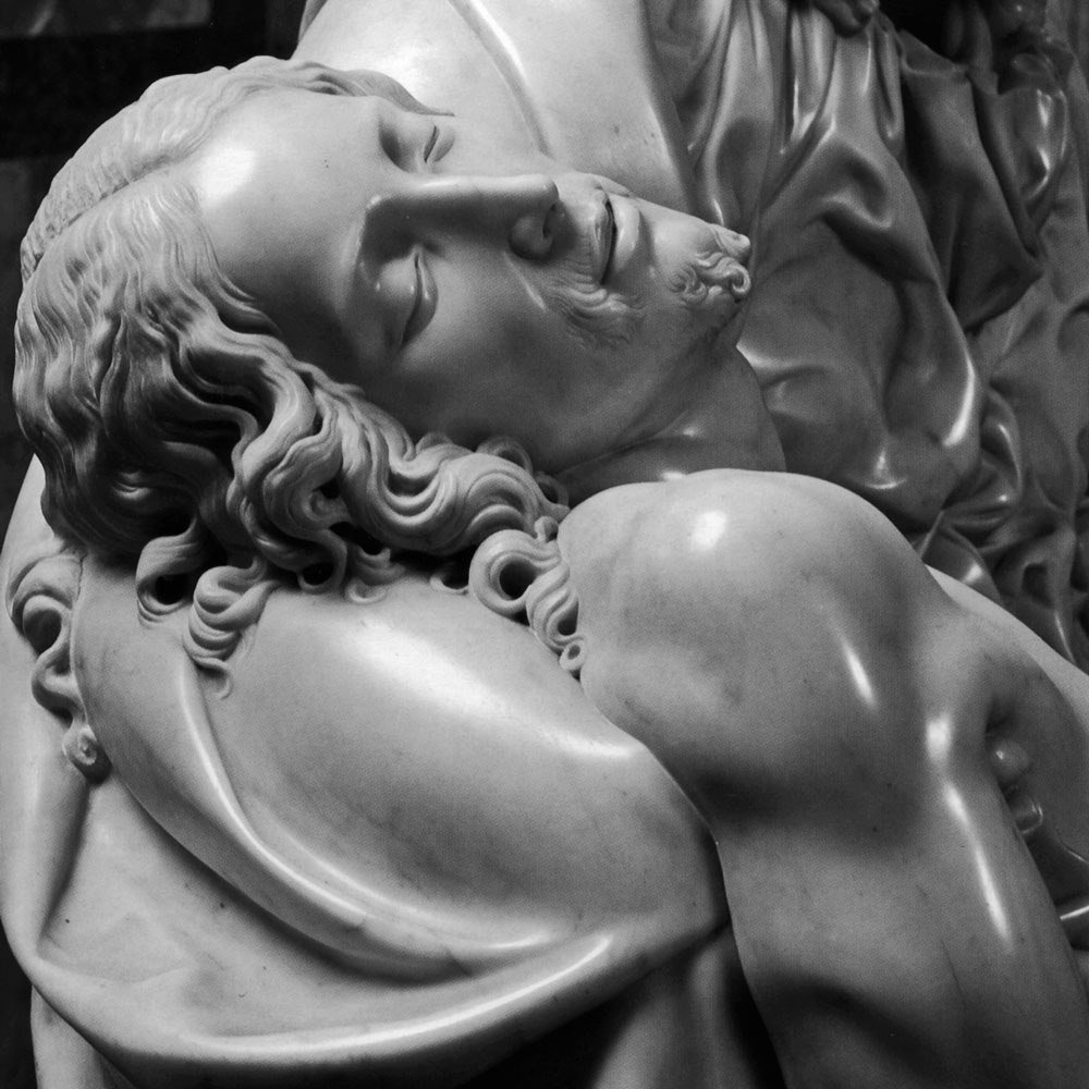 Пьета Микеланджело. Микеланджело Буонарроти Пьета. Скульптура Оплакивание Христа Микеланджело. Пьета 1499 Микеланджело.