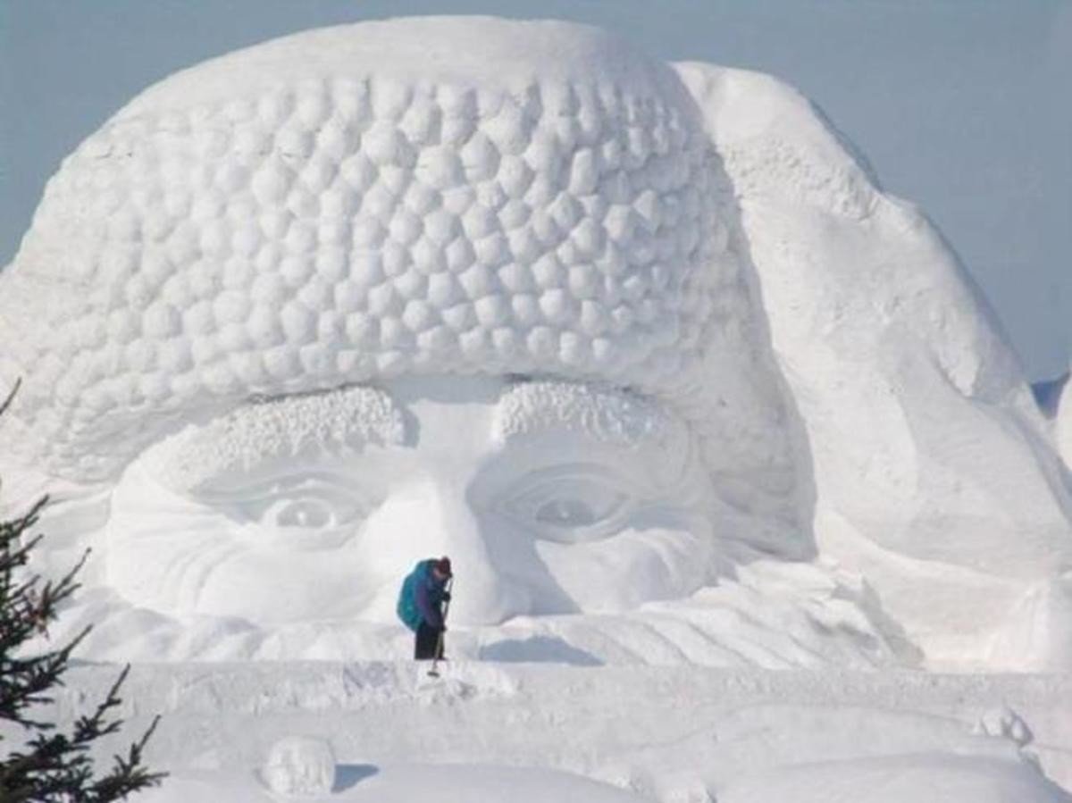 Самые красивые скульптуры из снега