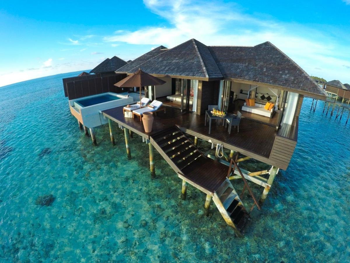 Lily Beach Resort & Spa Huvahendhoo 5