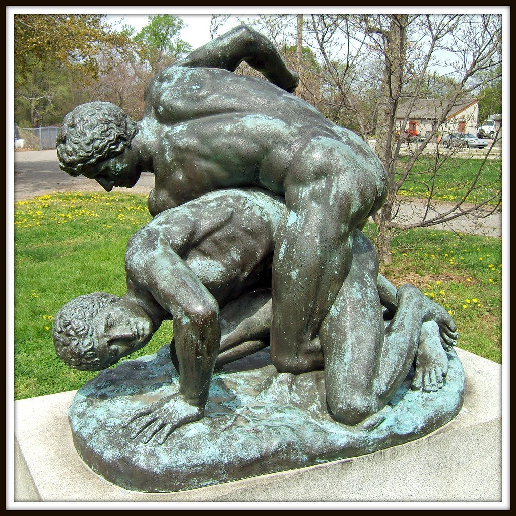 Wrestlers статуя