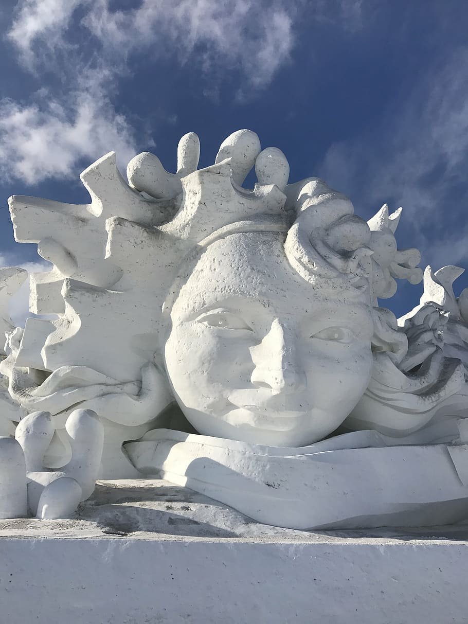Скульптура солнце