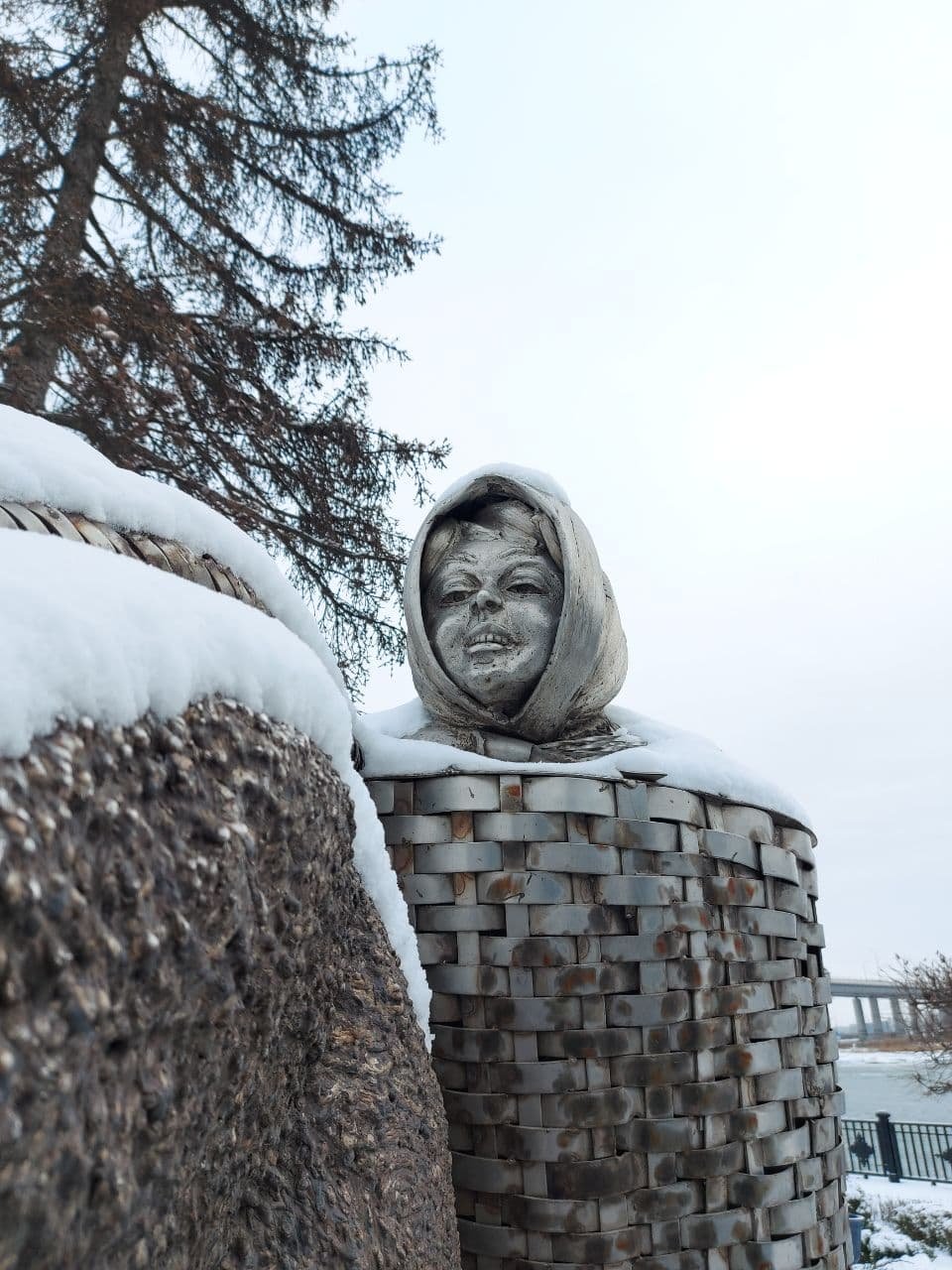 Статуя Аленки