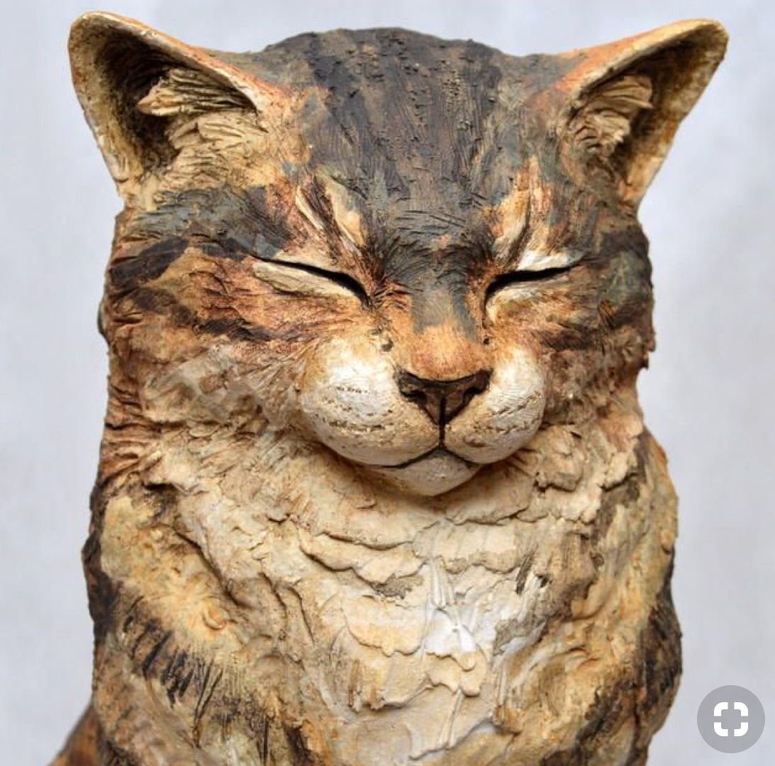 Скульптура кота