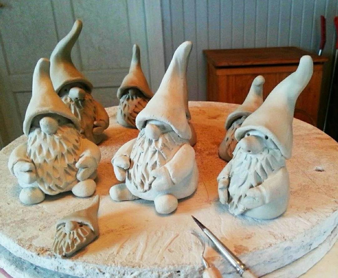 Гномики из глины керамика