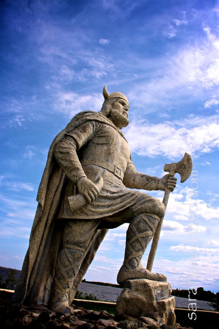 Статуя Харальда прекрасноволосого
