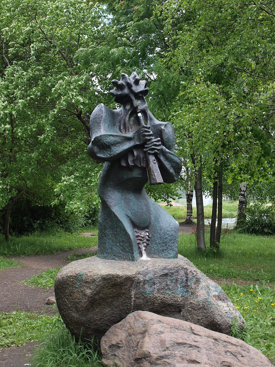 Пан скульптура в Петрозаводске