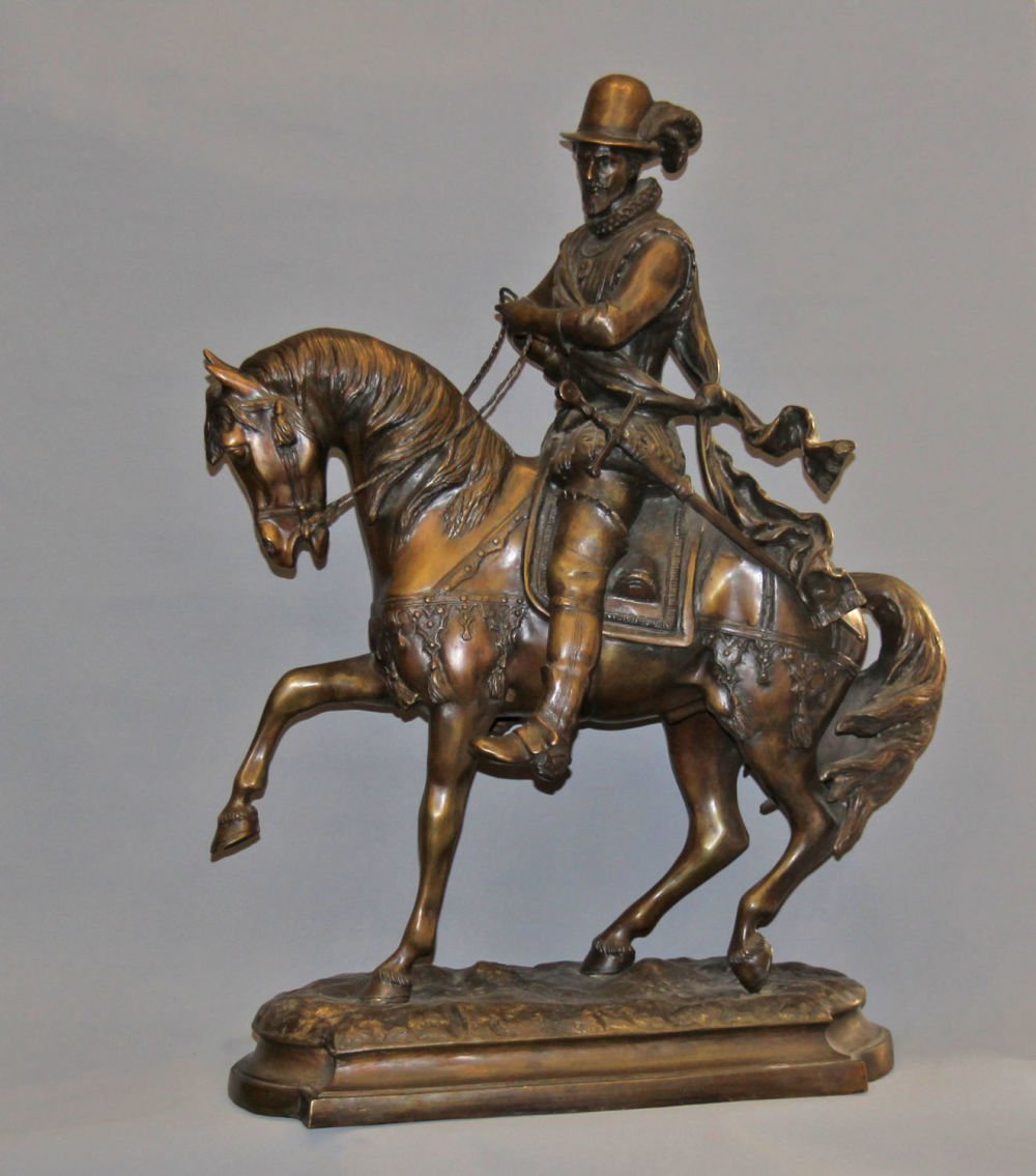 Конная статуэтка Карла Великого. Бронза. 860 Г. (Лувр. Париж).