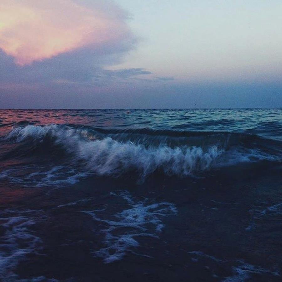 Темное море