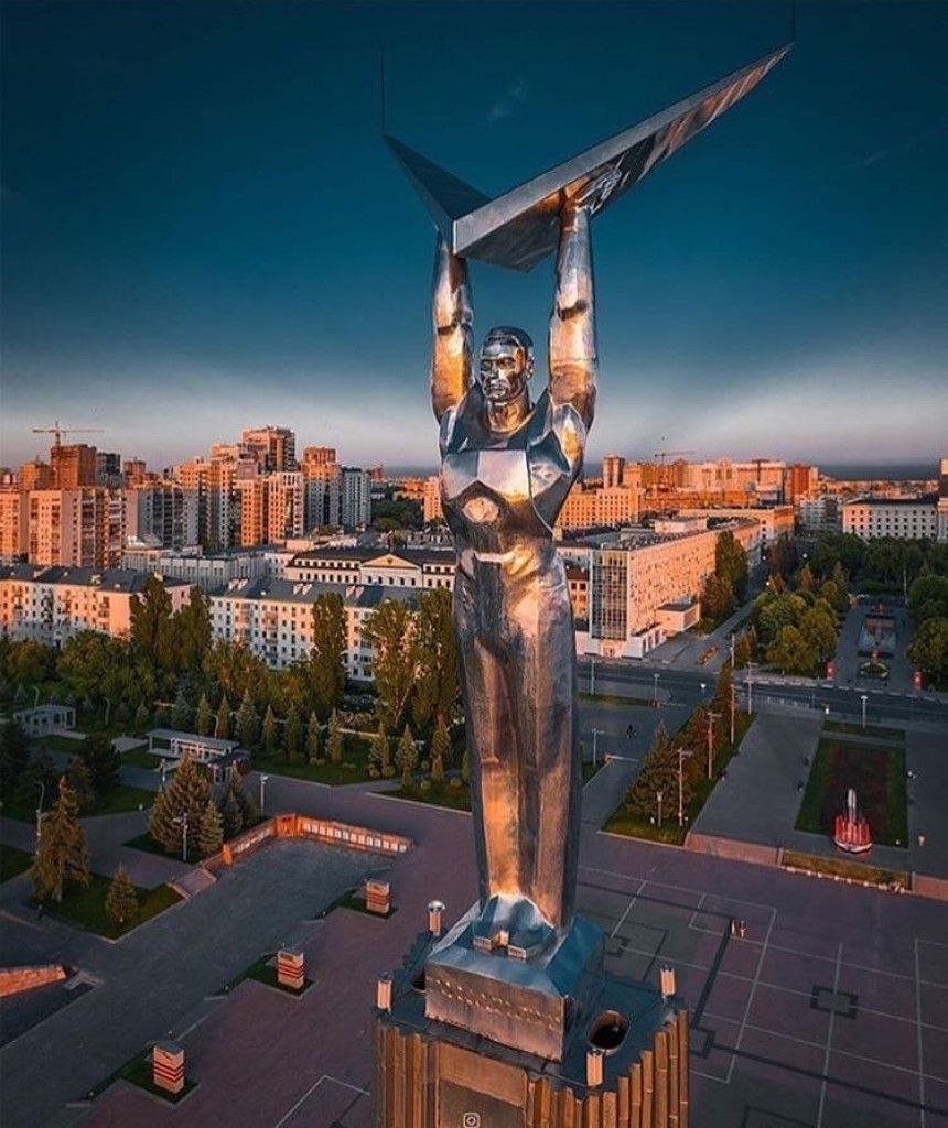 Площадь монумент славы Самара