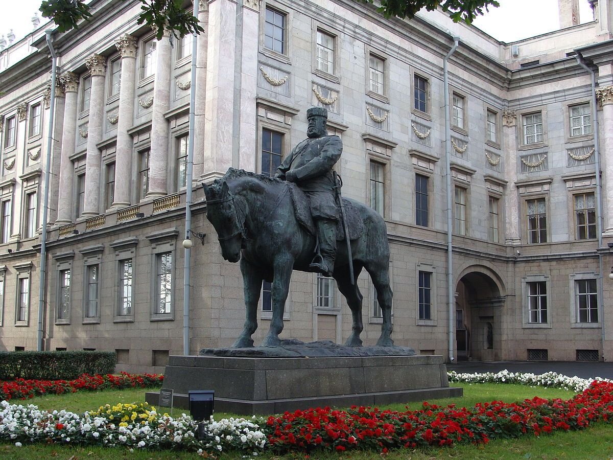 Мраморный дворец Санкт-Петербург памятник Александру 3
