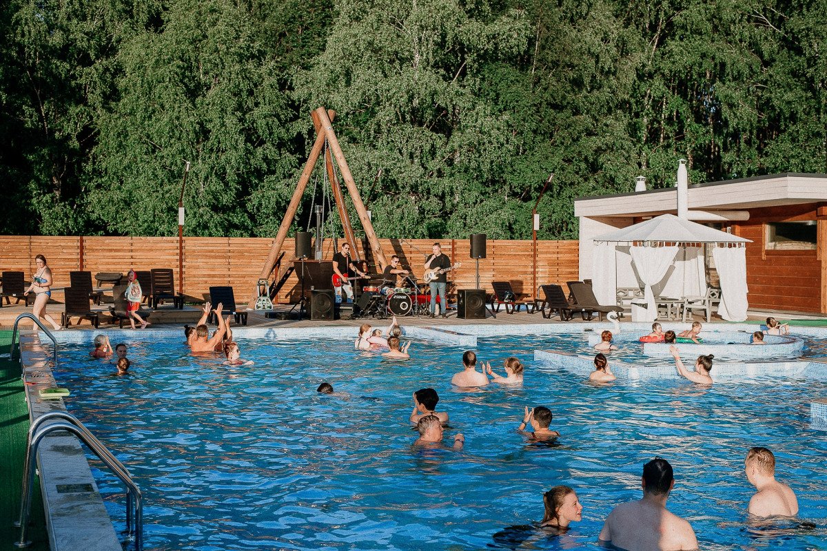 Море парк Киров бассейн