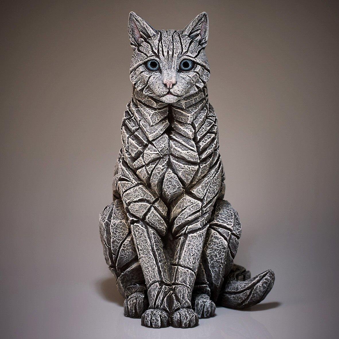 Скульптура кошки