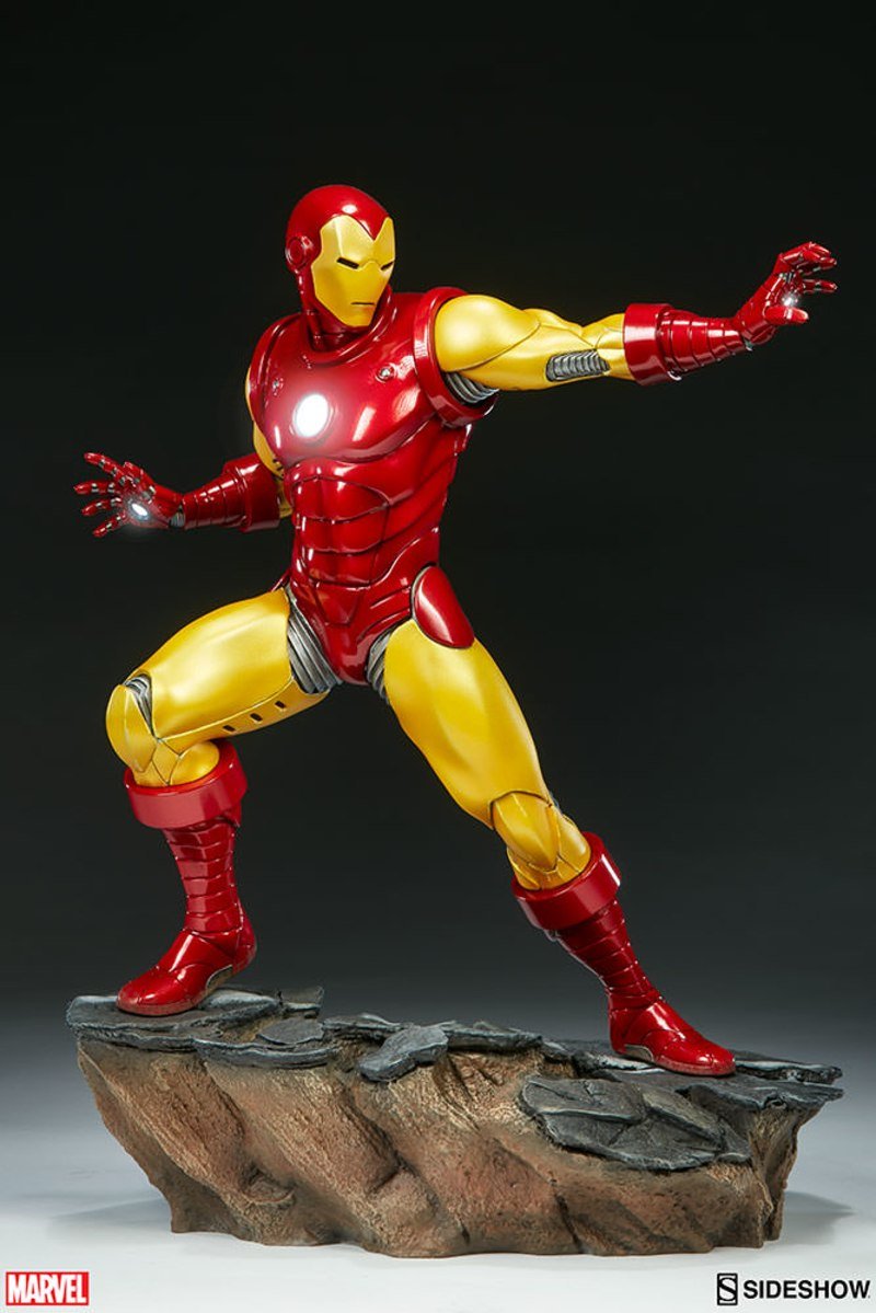 Iron man Statue