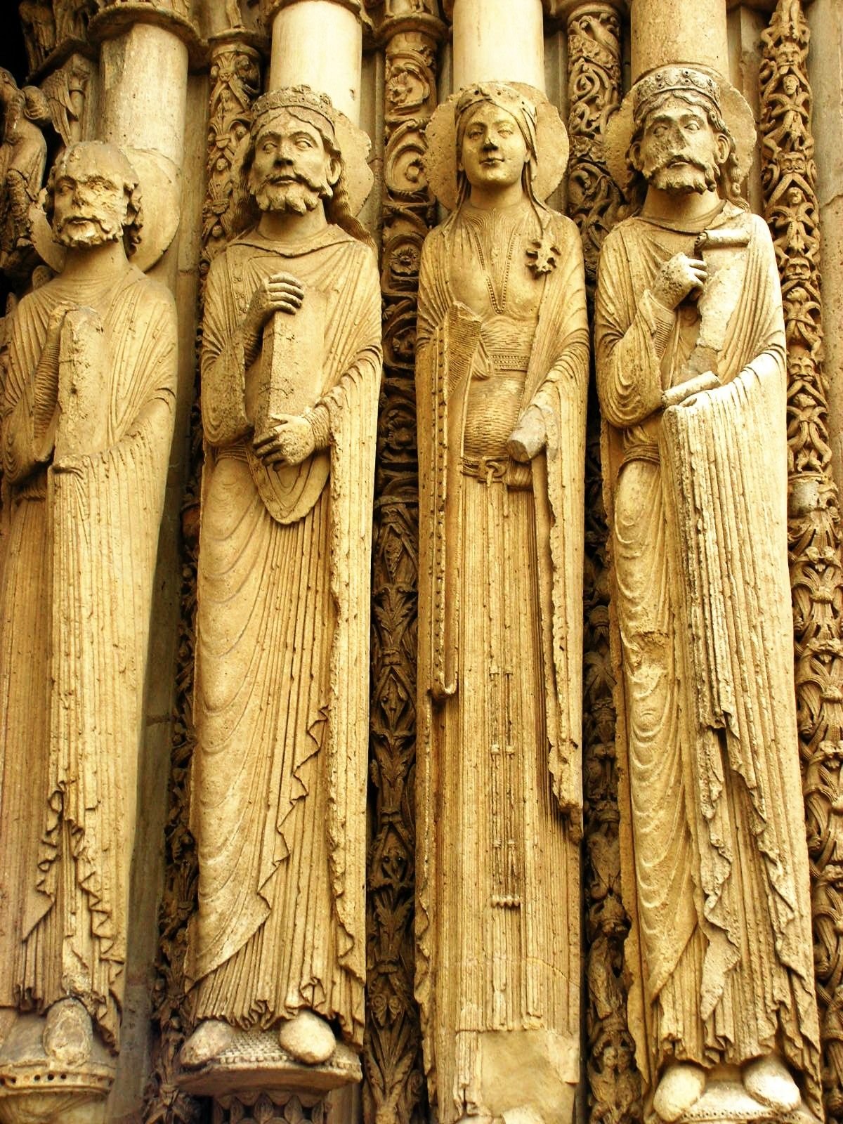 Романская скульптура (около 1000–1200)