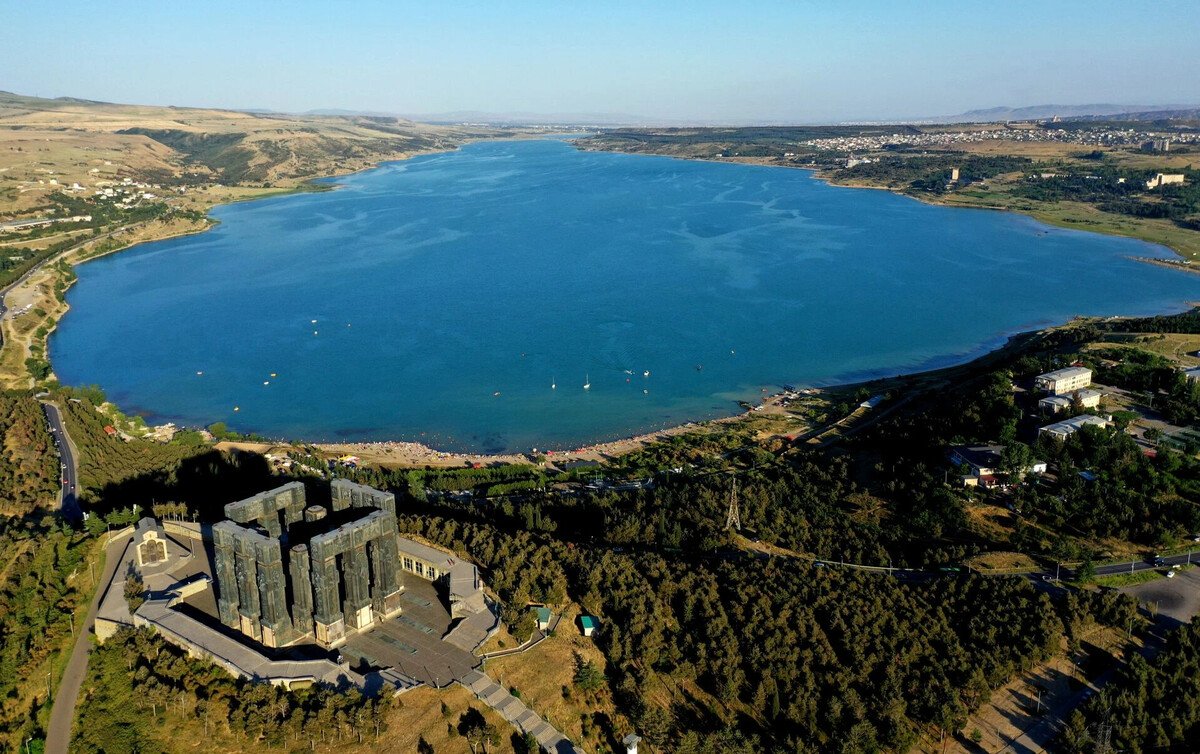 Грузия Тбилисское море