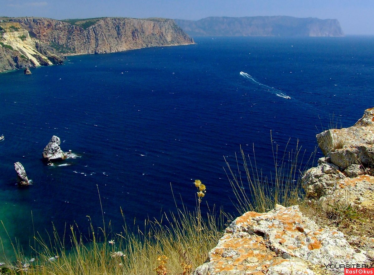 Мыса Фиолент в черном море