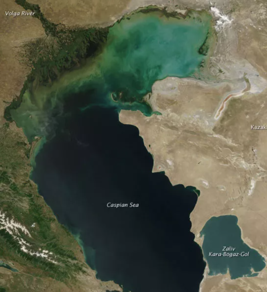 Каспийское море мелеет
