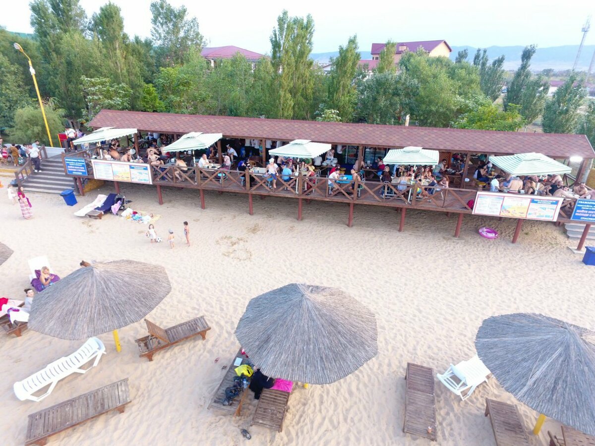 Каспийское море пляж Джами