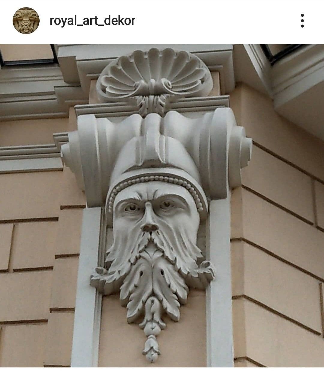 Здание ТГАСУ Томск маскароны