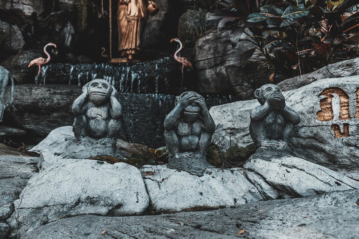 3 Wise Monkeys 4k