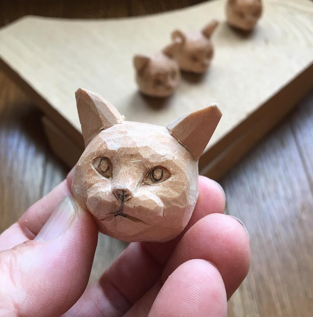 Морда кошки резьба по дереву