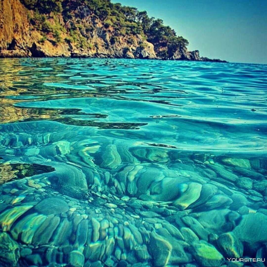 Прозрачное море